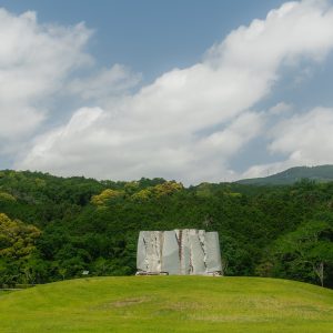 東青山 四季の里の写真「名物のモニュメント」
