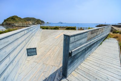答志島の写真「ブルーフィールドの展望デッキの中」