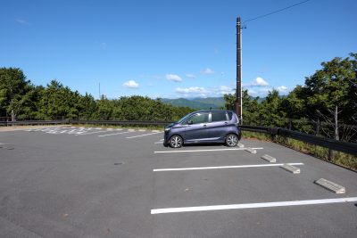 フリー写真素材「無料駐車場」