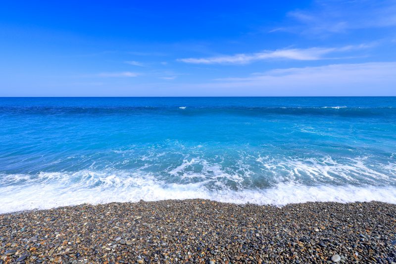 七里御浜ふれあいビーチの写真「青い海と水平線」