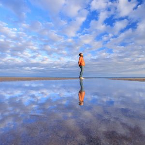 青空のウユニ塩湖風