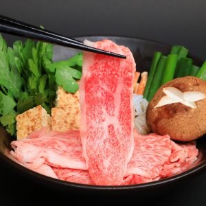 松阪牛の写真「松阪牛のすき焼きの箸上げ（土鍋）」