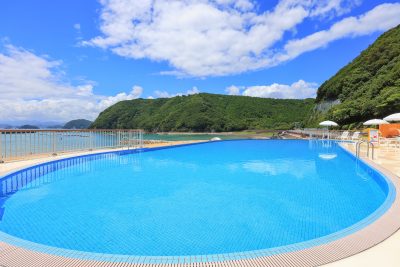 城ノ浜プール＆ビーチの写真「インフィニティプールの全体」