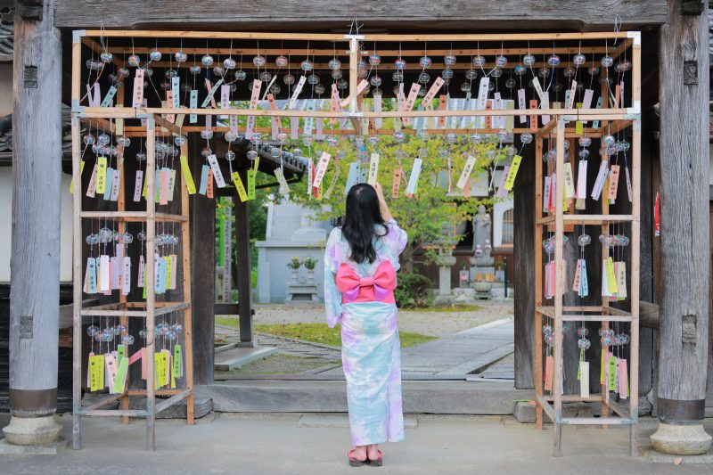 広禅寺の写真「山門の風鈴」