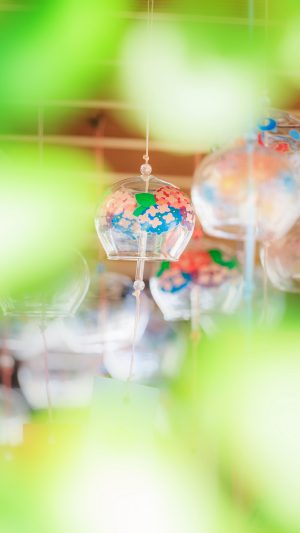 無料スマホ壁紙「紫陽花の風鈴」