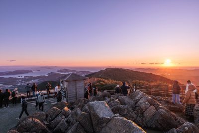 伊勢志摩スカイラインの写真「展望足湯付近で初日の出を眺める」