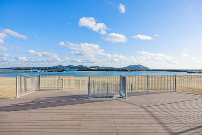 大矢浜海水浴場の写真「トイレ周辺から眺める砂浜」