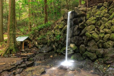 天の岩戸（恵利原の水穴）の写真「禊滝」