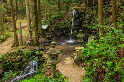 天の岩戸（恵利原の水穴）の写真「禊滝の周辺」