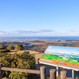 一宇田展望台にある朝熊山景観マップ