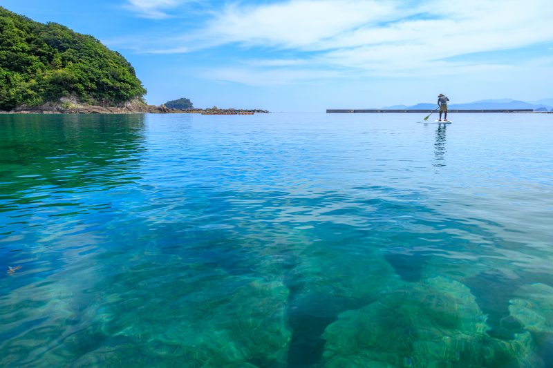 城ノ浜プール＆ビーチの写真「透明度抜群の海でSUP」