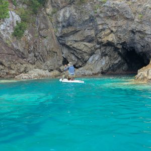 青の洞窟ような海をSUPで満喫