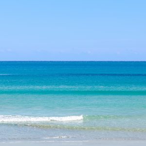 国府白浜の写真「碧い海」