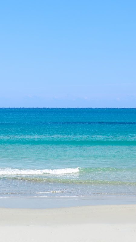 無料スマホ壁紙「碧い海」