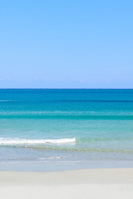 国府白浜の写真「碧い海」