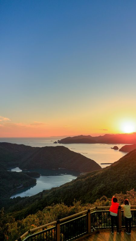 無料スマホ壁紙「ハートの入り江と夕焼け」