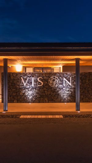 HOTEL VISONのフロント入口