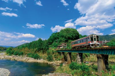 名松線の写真「雲出川の鉄橋」