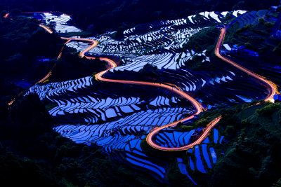 丸山千枚田の写真「千枚田レーザー」