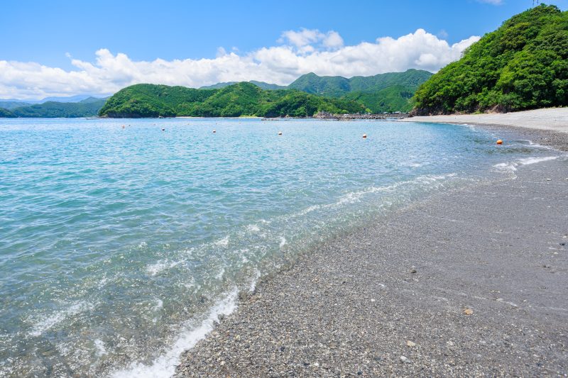 黒浜海水浴場の写真「透き通る波」