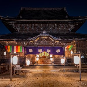 お七夜の如来堂