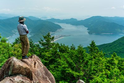 おちょぼ岩の写真「紀北町方面を眺める」
