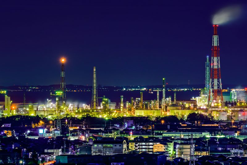 四日市コンビナートの写真「垂坂公園からの工場夜景」