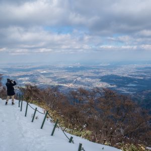 冬の御在所岳から三重を眺める