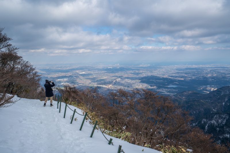 御在所ロープウエイの写真「冬の御在所岳から三重を眺める」