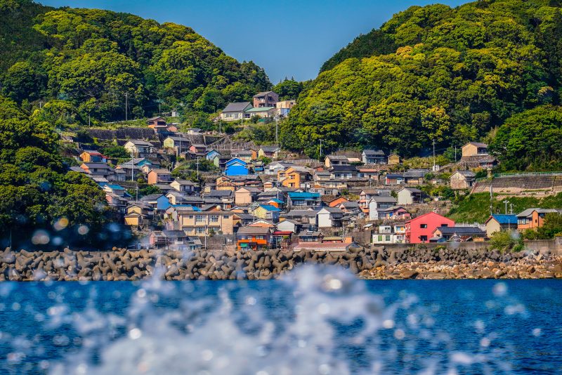 楯ヶ崎観光遊覧の写真「大泊の町を船上から眺める」