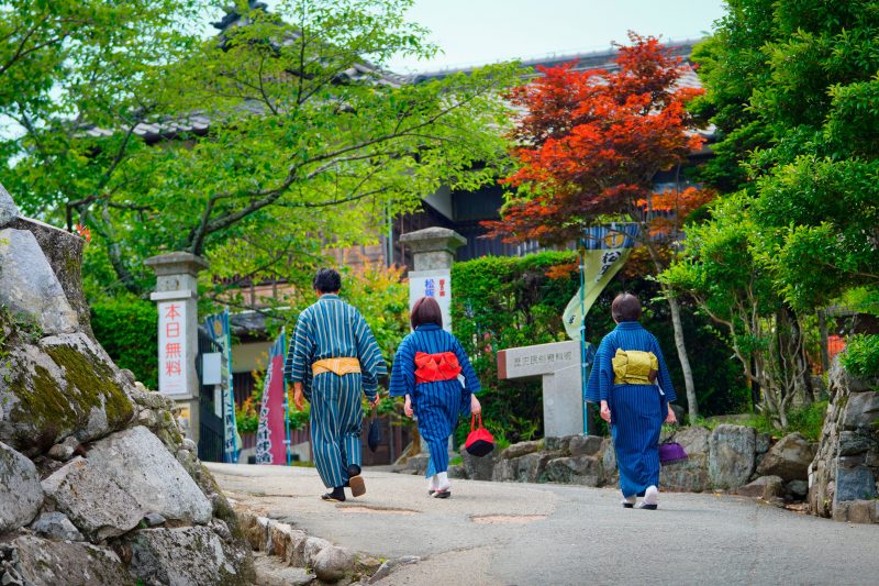 松坂城跡の写真「歴史民俗資料館の近くを歩く」