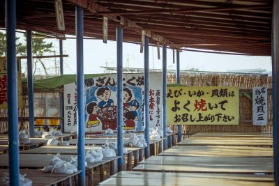 フリー写真素材「海の家の中」