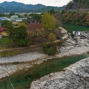 茶倉の秋と櫛田川