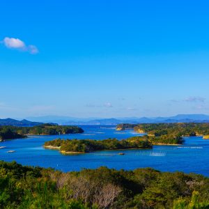 ともやま公園からの青い海