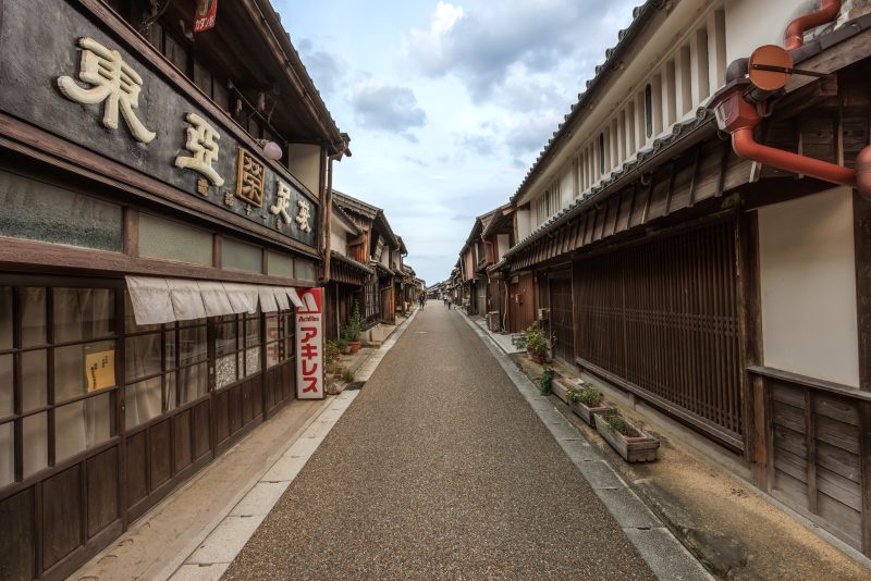東海道関宿の写真「レトロな街道」