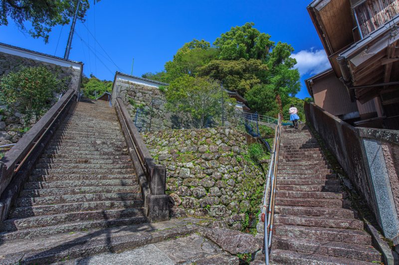 九鬼町の写真「神社へ続く階段」