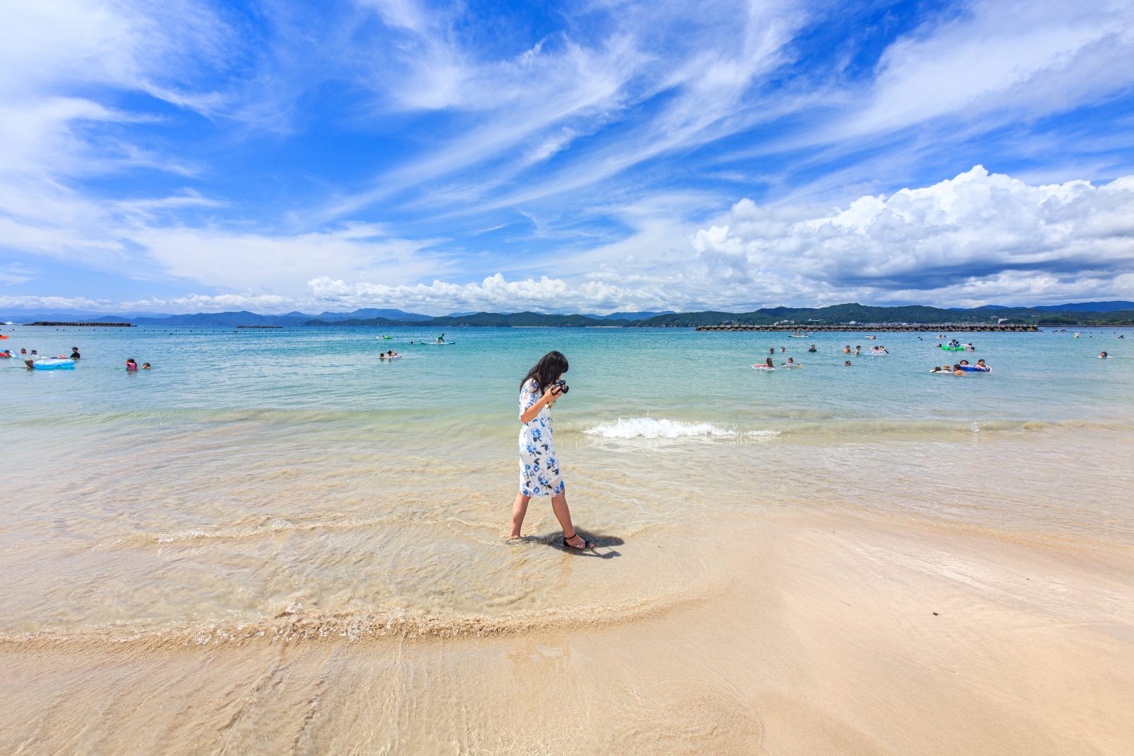 御座白浜海水浴場の写真「海さんぽ」