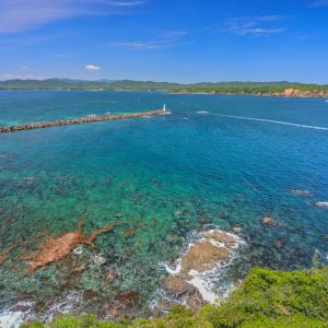 的矢湾の青い海