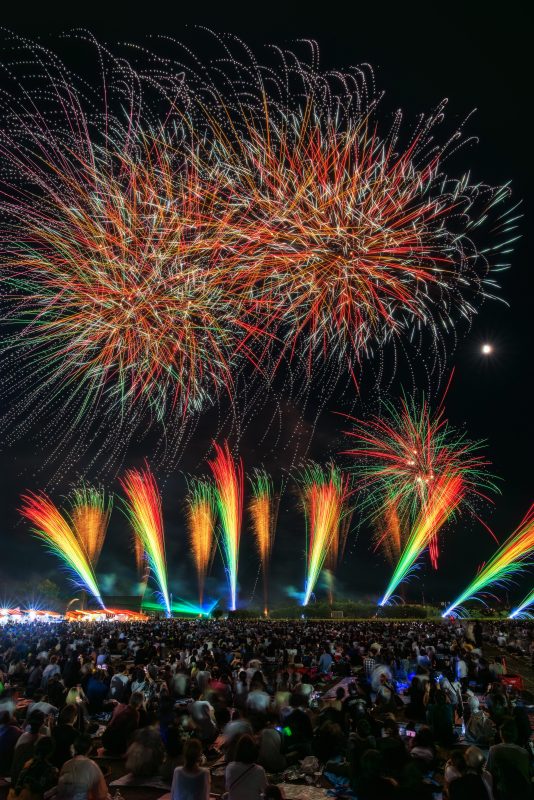 久居花火大会の写真「シリーズ6_夏の花みたいな花火」