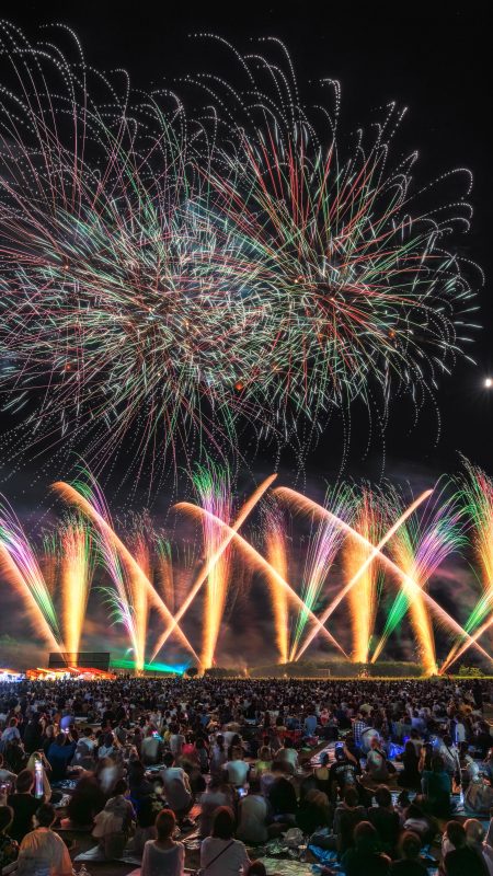 久居花火大会の写真「シリーズ6_レインボーの花火」