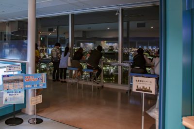 四日市コンビナートの写真「うみてらす１４の夜景展望スペース」