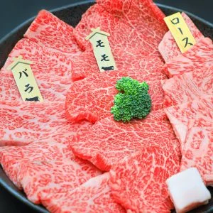 無料スマホ壁紙 いい肉の日。AndroidとiPhoneに対応した4K高画質の無料待ち受け画像。三重県三重グルメの伊賀肉（伊賀牛）で撮影したフリー写真素材