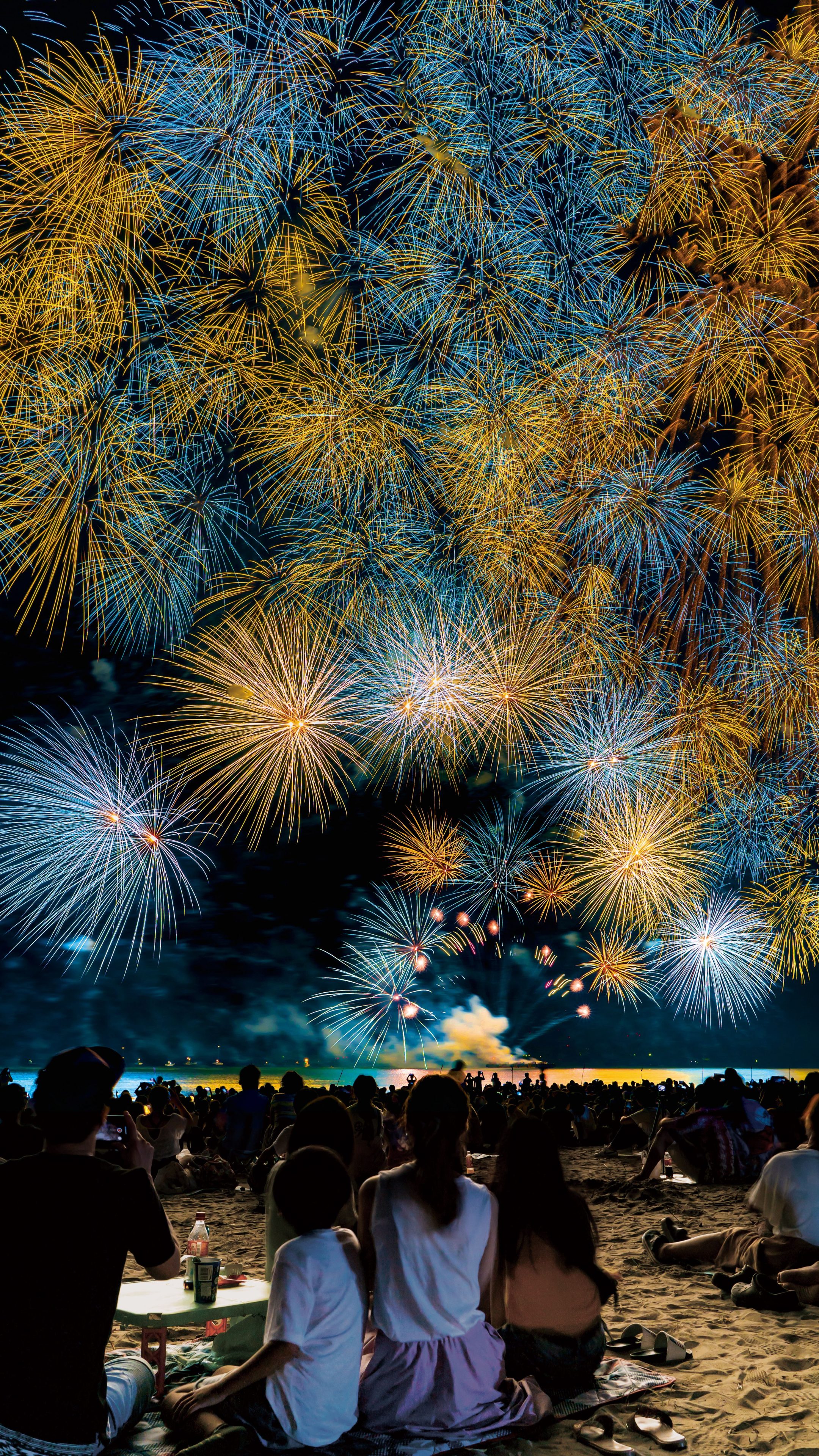 2019年の彩色千輪(三重県津市・津花火大会)