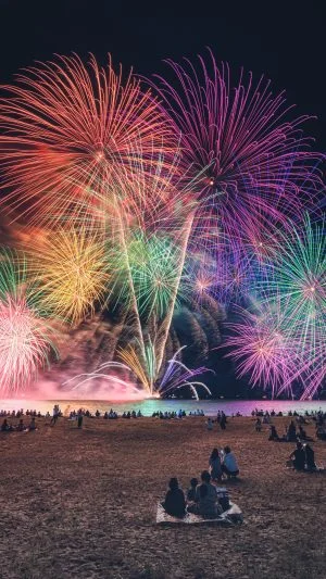 無料スマホ壁紙 虹色リラクゼーション_N2。AndroidとiPhoneに対応した4K高画質の無料待ち受け画像。三重県津市の津花火大会で撮影したフリー写真素材