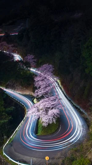 無料スマホ壁紙 ヘアピンカーブレーザー。AndroidとiPhoneに対応した4K高画質の無料待ち受け画像。三重県津市の君ヶ野ダムで撮影したフリー写真素材