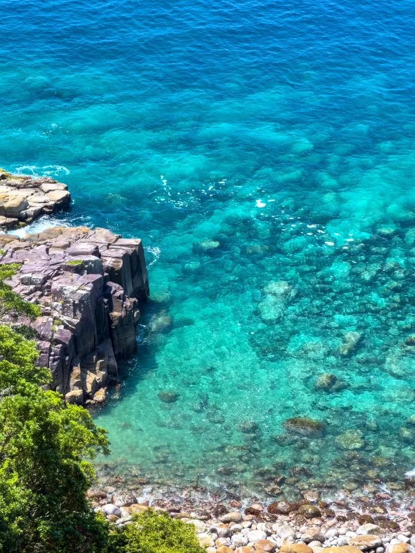 運気が上がる待ち受け 奇跡の海。AndroidとiPhoneに対応した4K高画質の無料スマホ壁紙。三重県尾鷲市の盛松で撮影したフリー写真素材