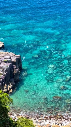 運気が上がる待ち受け 奇跡の海。AndroidとiPhoneに対応した4K高画質の無料スマホ壁紙。三重県尾鷲市の盛松で撮影したフリー写真素材