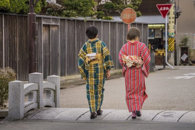 無料壁紙 小さな石橋。PCとデスクトップ壁紙に最適な4K高画質の無料壁紙。三重県津市の一身田で撮影したフリー写真素材