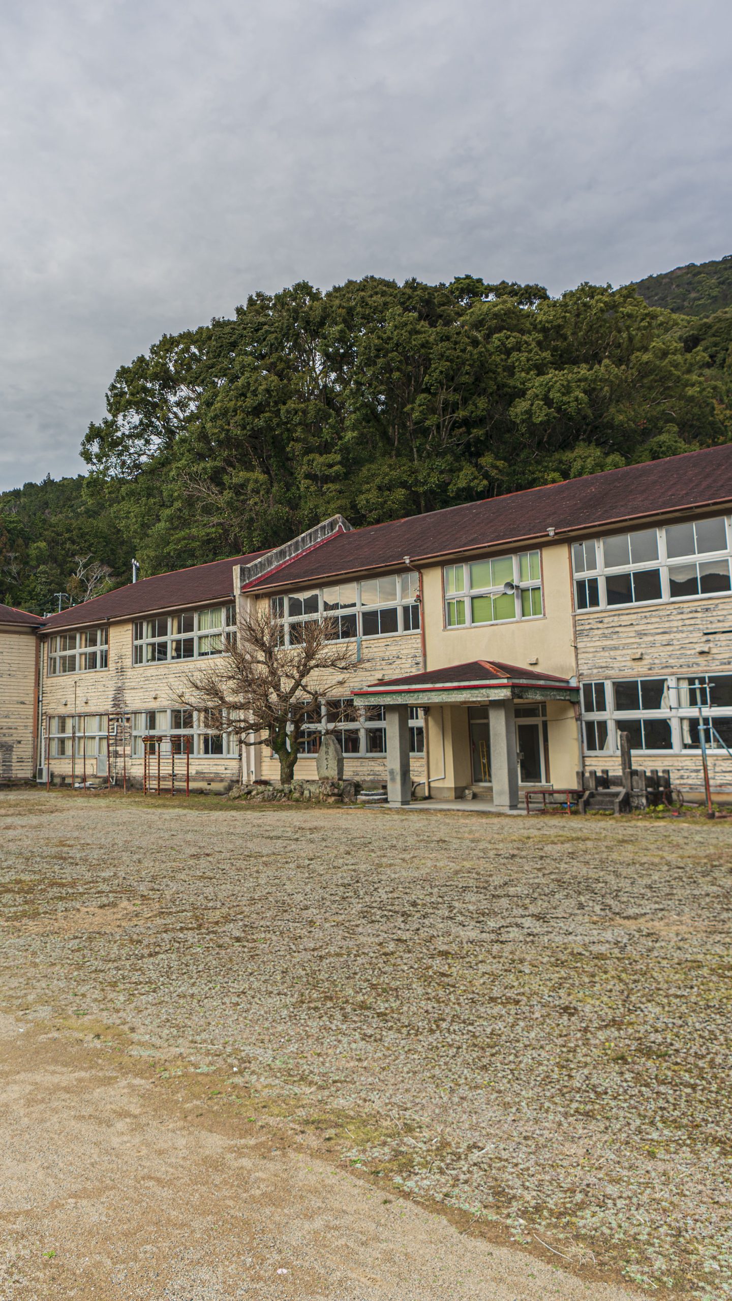 旧九鬼小学校(三重県尾鷲市・九鬼町)