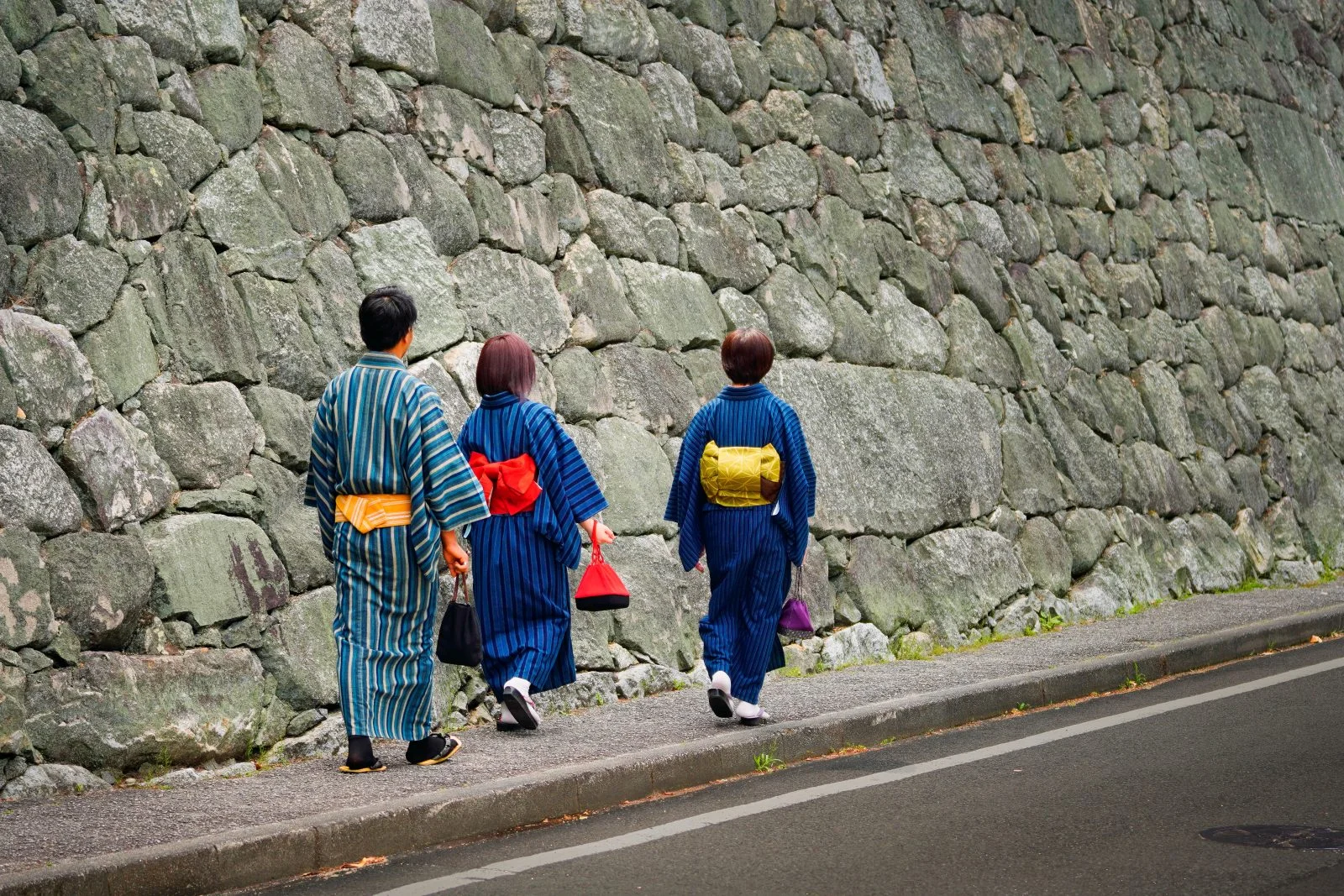 無料壁紙 二ノ丸の石垣。PCとデスクトップ壁紙に最適な4K高画質の無料壁紙。三重県松阪市の松坂城跡で撮影したフリー写真素材